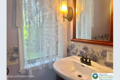 111 W Broadway, Jim Thorpe, PA 18229 - Photo 8