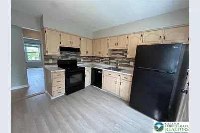 226 Vista Drive, Easton, PA 18042 - Photo 2