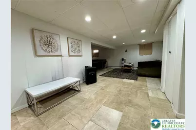 2235 W Livingston Street W, Allentown City, PA 18104 - Photo 22