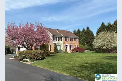 4059 Old Sentry Road, South Whitehall Township, PA 18104 - Photo 2