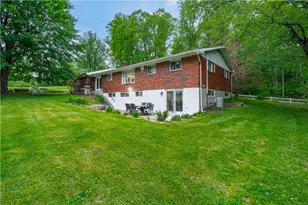 5547 Roosevelt St, Whitehall Township, PA 18052 - Photo 70