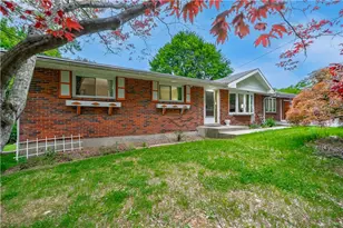 5547 Roosevelt St, Whitehall Township, PA 18052 - Photo 8
