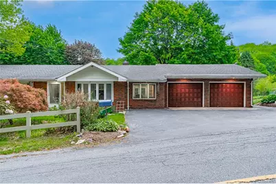5547 Roosevelt Street, Whitehall Township, PA 18052 - Photo 2
