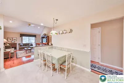 300 Park Ridge Drive, Easton, PA 18040 - Photo 10