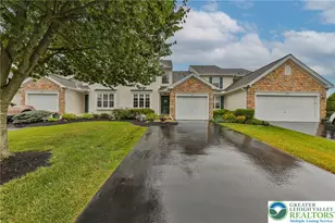 300 Park Ridge Dr, Easton, PA 18040 - Photo 2