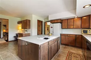 5796 Beverly Hills Rd, Upper Saucon Township, PA 18036 - Photo 14