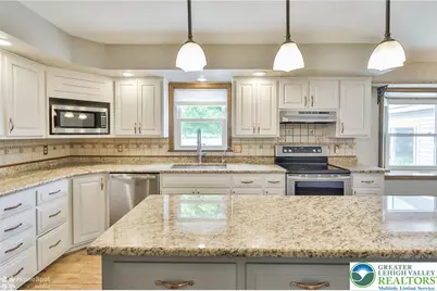 4074 Old Sentry Road, South Whitehall Township, PA 18104 - Photo 22