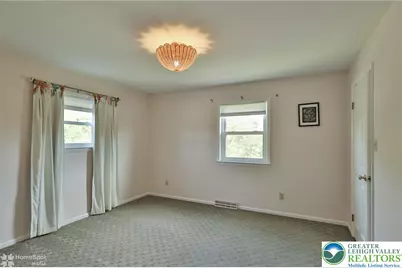 4074 Old Sentry Road, South Whitehall Township, PA 18104 - Photo 54