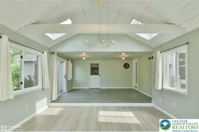 4074 Old Sentry Road, South Whitehall Township, PA 18104 - Photo 38
