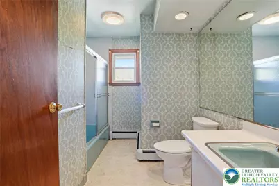 2224 Sunset Lane, Fountain Hill Boro, PA 18015 - Photo 22