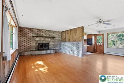 2224 Sunset Lane, Fountain Hill Boro, PA 18015 - Photo 8