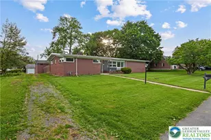 30 N 37th St, South Whitehall Township, PA 18104 - Photo 4