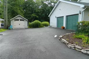 328 Pin Oak Rd, Jackson Twp, PA 18360 - Photo 2