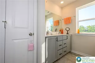 7542 Clayton Ave, Coopersburg Boro, PA 18036 - Photo 20