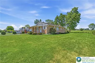 78 Colonial Rd, Hanover Twp, PA 18109 - Photo 2