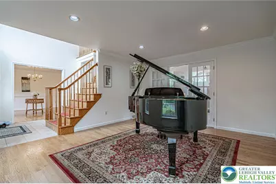 1050 Treeline Drive, Lower Macungie Township, PA 18103 - Photo 10