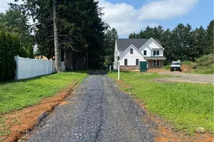 1551 Kelchner Rd, Bethlehem City, PA 18018 - Photo 2