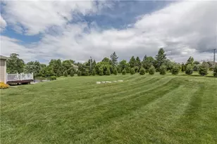 403 Corey Ct, Upper Nazareth Twp, PA 18064 - Photo 12