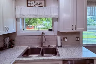 1275 W Macada Rd, Bethlehem City, PA 18017 - Photo 36