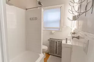 405 N Eighth St, Allentown City, PA 18102 - Photo 2
