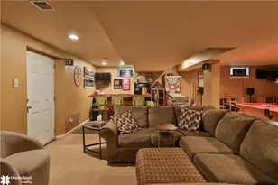 4826 Somerset Ln, Lower Macungie Township, PA 18062 - Photo 62