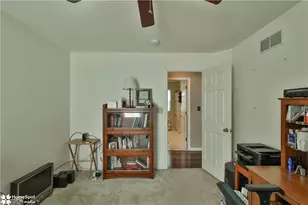 4826 Somerset Ln, Lower Macungie Township, PA 18062 - Photo 42