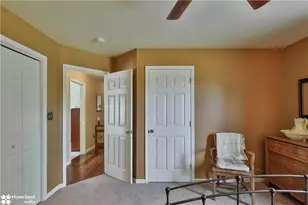 4826 Somerset Ln, Lower Macungie Township, PA 18062 - Photo 36