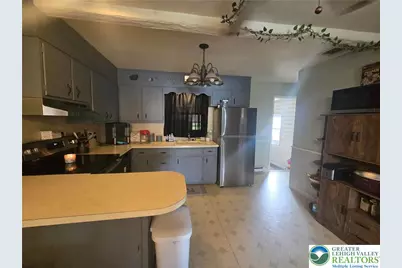 1077 Oakhurst Drive, Slatington Boro, PA 18080 - Photo 6