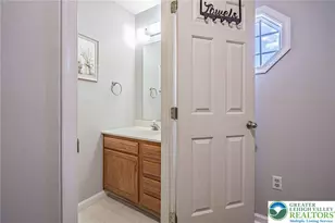 3467 Limestone Dr, Whitehall Township, PA 18052 - Photo 10
