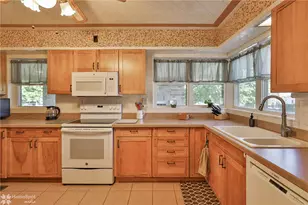 1205 Pennsylvania Ave, Emmaus Boro, PA 18049 - Photo 28