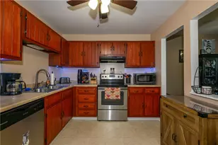 523 N 14th St, Catasauqua Boro, PA 18032 - Photo 6