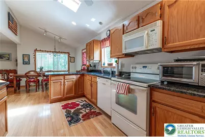 1006 Rolling Hills Drive, Lake Ariel, PA 18436 - Photo 6