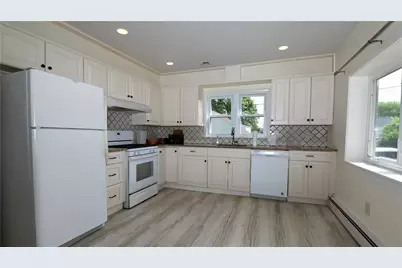 172 Harrison Street, Emmaus Boro, PA 18049 - Photo 6