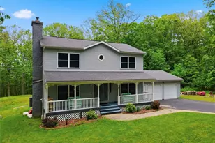 310 Estate Dr, East Stroudsburg, PA 18302 - Photo 4
