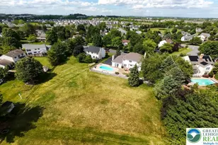 5526 Holiday Dr, Upper Macungie Township, PA 18104 - Photo 8