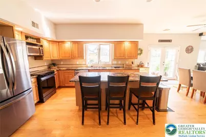5526 Holiday Drive, Upper Macungie Township, PA 18104 - Photo 28