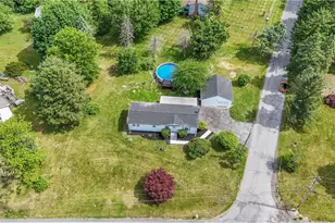 2799 Valley View Dr, Moore Township, PA 18014 - Photo 2
