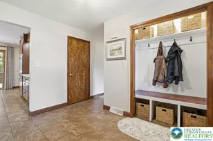 9 Stonecroft Dr, Easton, PA 18045 - Photo 6