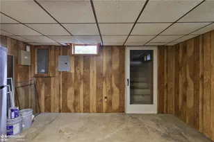573 Longacre Dr, Lehigh Township, PA 18035 - Photo 32