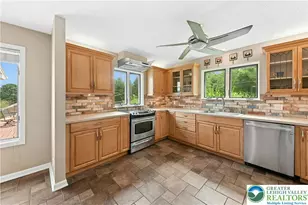 614 Glenwood St, Emmaus Boro, PA 18049 - Photo 10