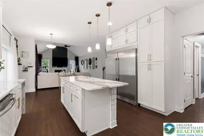 25 Crest Boulevard, Palmer Twp, PA 18045 - Photo 6