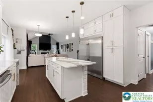 25 Crest Blvd, Palmer Twp, PA 18045 - Photo 6