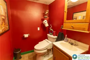 1490 S Delaware Dr, Easton, PA 18042 - Photo 22