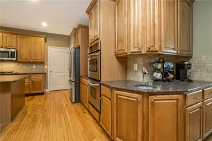 2549 Chandlee Ct, Macungie Boro, PA 18062 - Photo 12