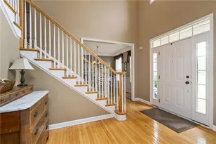 2549 Chandlee Ct, Macungie Boro, PA 18062 - Photo 2