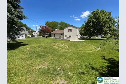 2065 Hopewell Road, Bethlehem City, PA 18017 - Photo 18