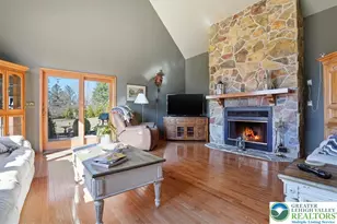 205 Sycamore Dr, Eldred Twp, PA 18071 - Photo 10