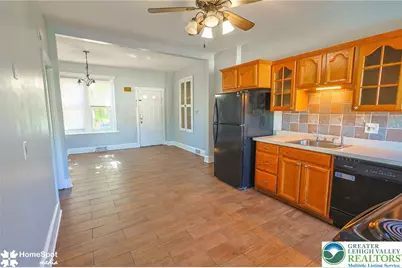 704 Hayes Street, Bethlehem, PA 18015 - Photo 6