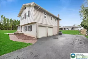 1118 N 28th St, South Whitehall Township, PA 18104 - Photo 2