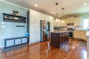 2140 Eagles Landing Dr, Upper Nazareth Twp, PA 18064 - Photo 16